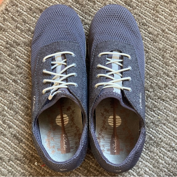OluKai Waialua Lace Pavement Dark Gray Slip On Sneakers Women Size 8 - Picture 1 of 6